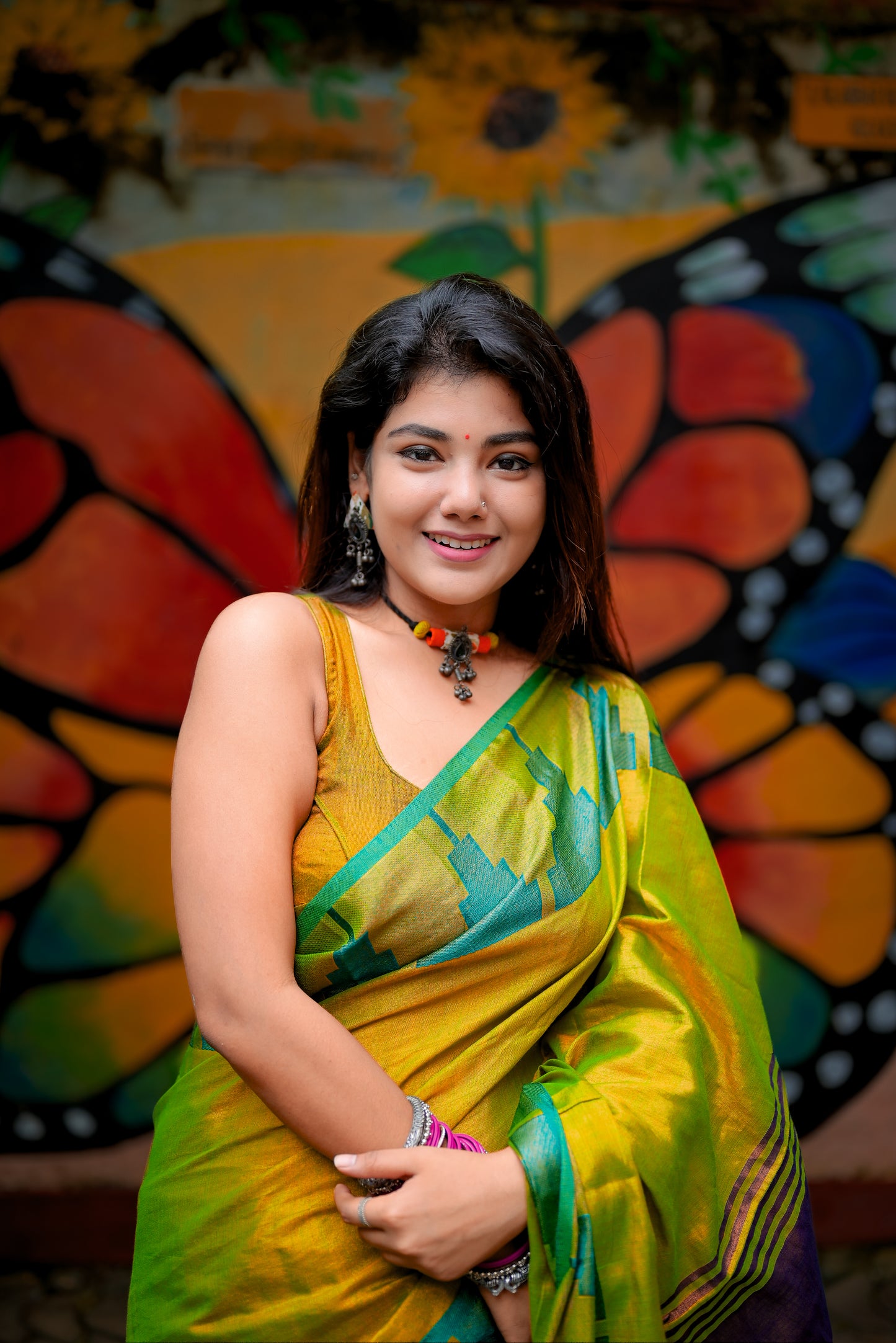 Suhani | Metallic Green Handloom Tissue Saree
