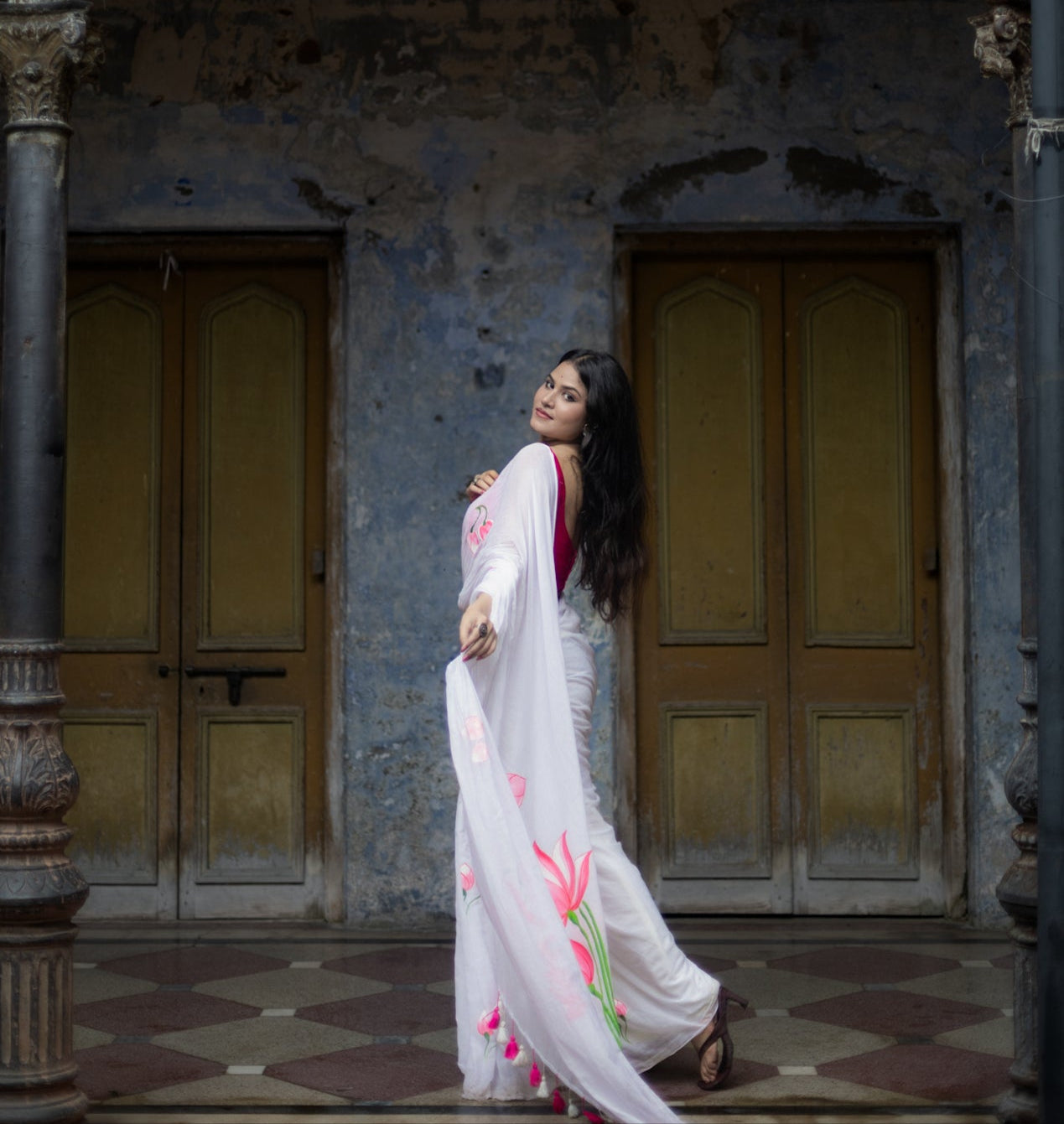 Lotus Luminance | White Mul Mul Cotton Saree