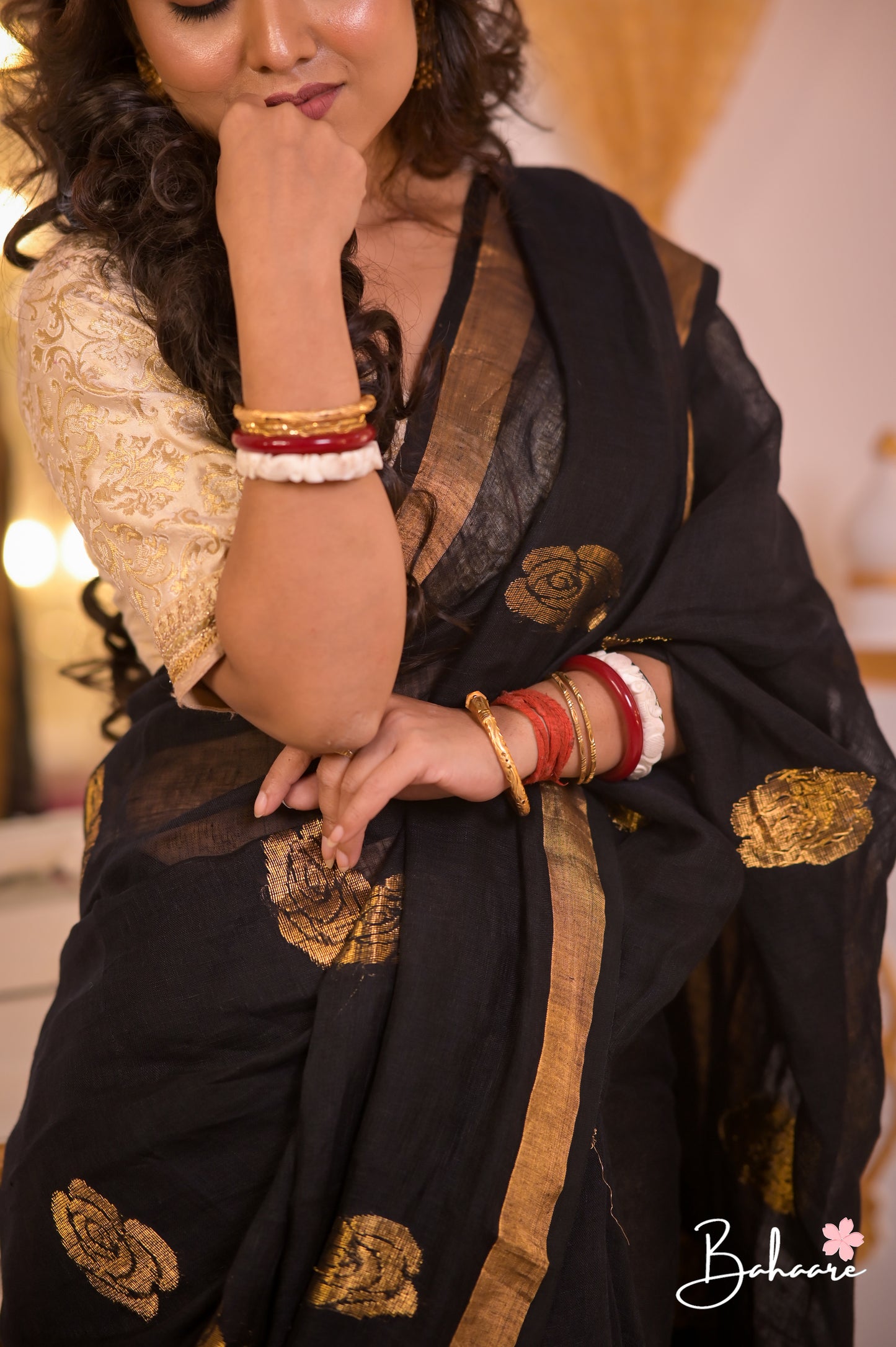 Woodland Whispers | Black Rose Handwoven Pure Linen Jamdani Saree