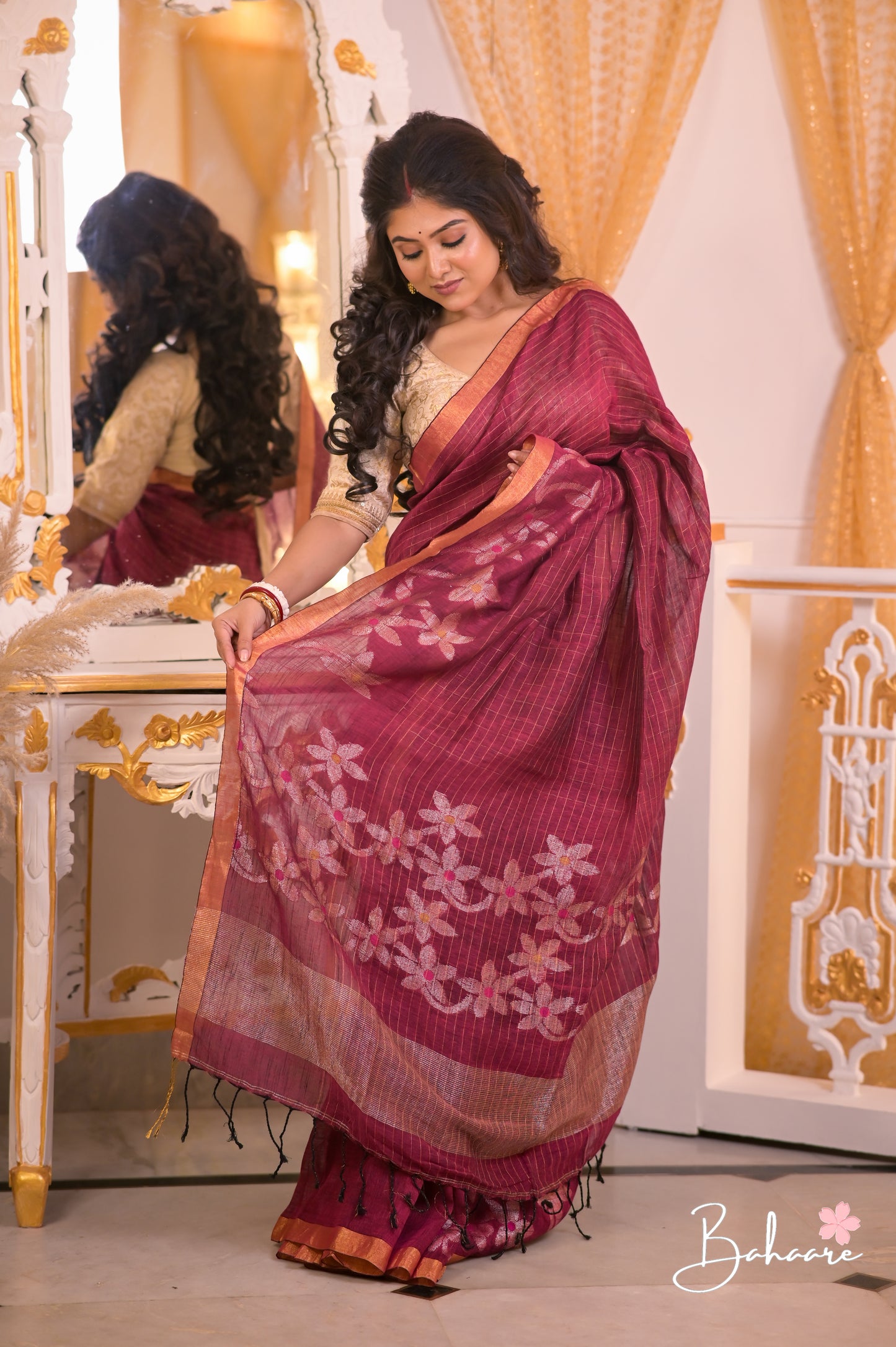Woodland Whispers | Magenta Pure Premium Linen Saree