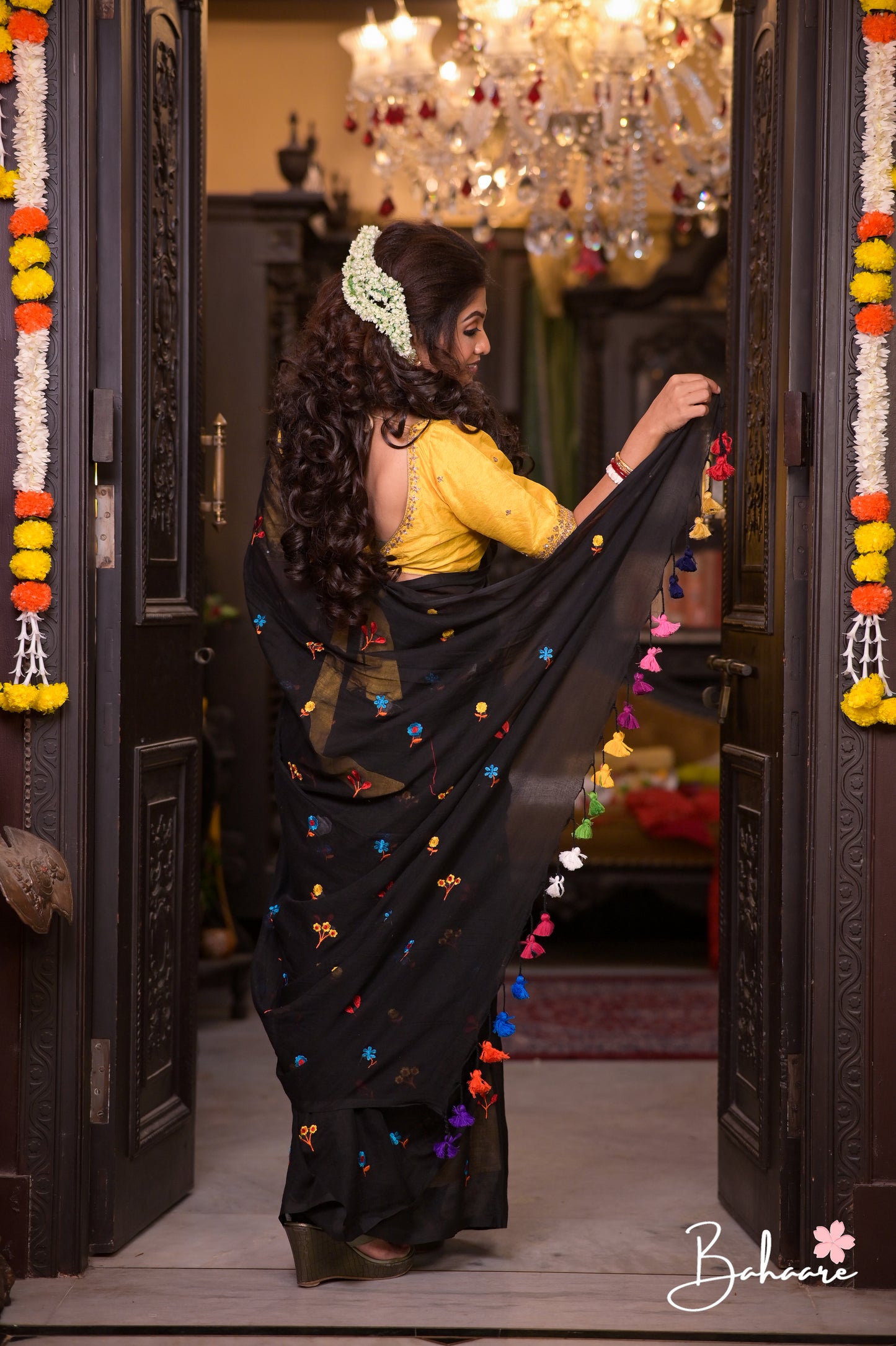 Mohini | Cool Black Celebrity Mul Mul Cotton Saree with Flower Motif