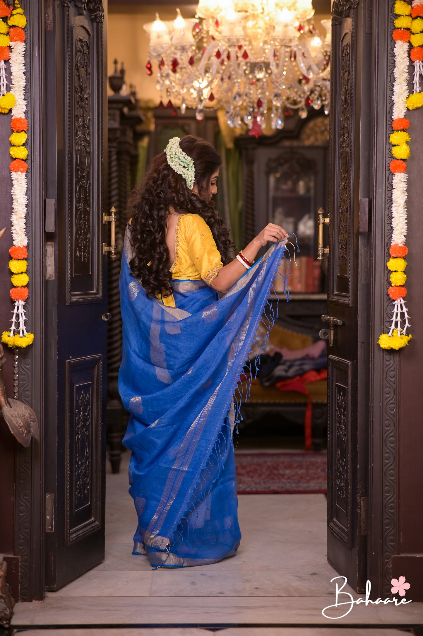 Woodland Whispers | Royal Blue Rose Handwoven Pure Linen Jamdani Saree