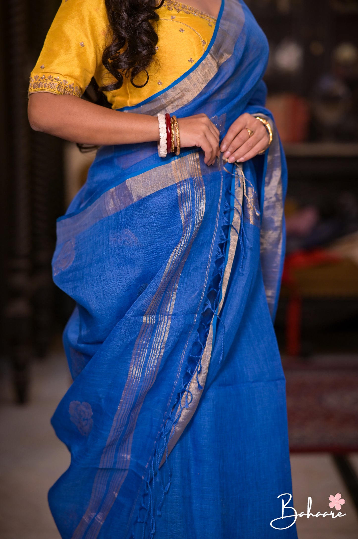 Woodland Whispers | Royal Blue Rose Handwoven Pure Linen Jamdani Saree