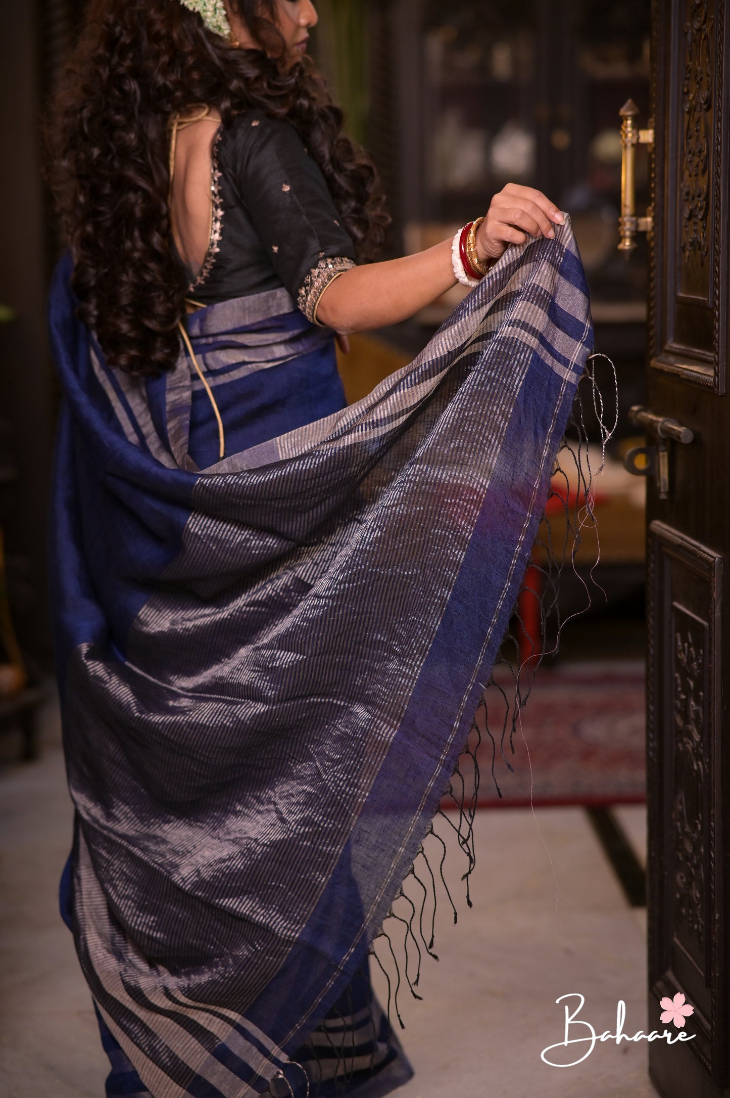 Woodland Whispers | Navy Blue Jayshree Linen Saree with Silver Skirt Border