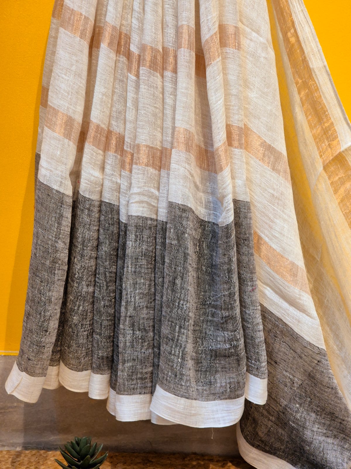 Woodland Whispers | Off White Jayshree Linen Saree with Copper Zari