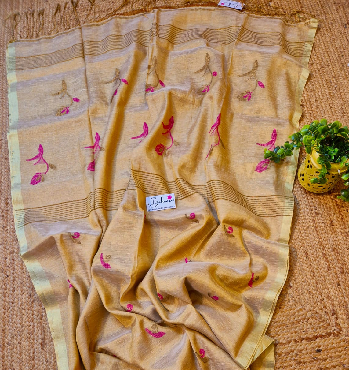 Springtime Serenity | Ivory Ember Tissue Linen Saree
