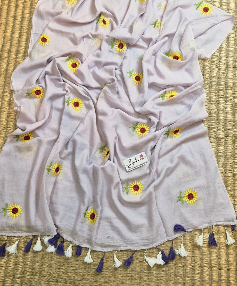 Mohini | Powder Lavender Mul Mul Cotton Saree with Flower Motif