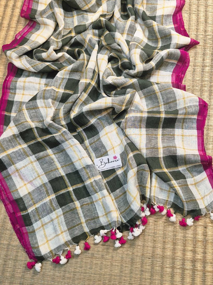 Woodland Whispers | Minimalist Check Jayshree Linen Saree