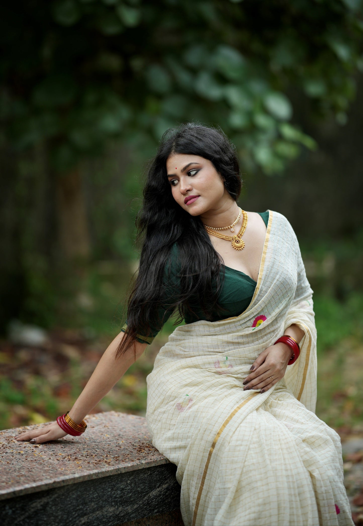 Noor | Off White Gold Mul Mul Cotton Saree with Flower Motif