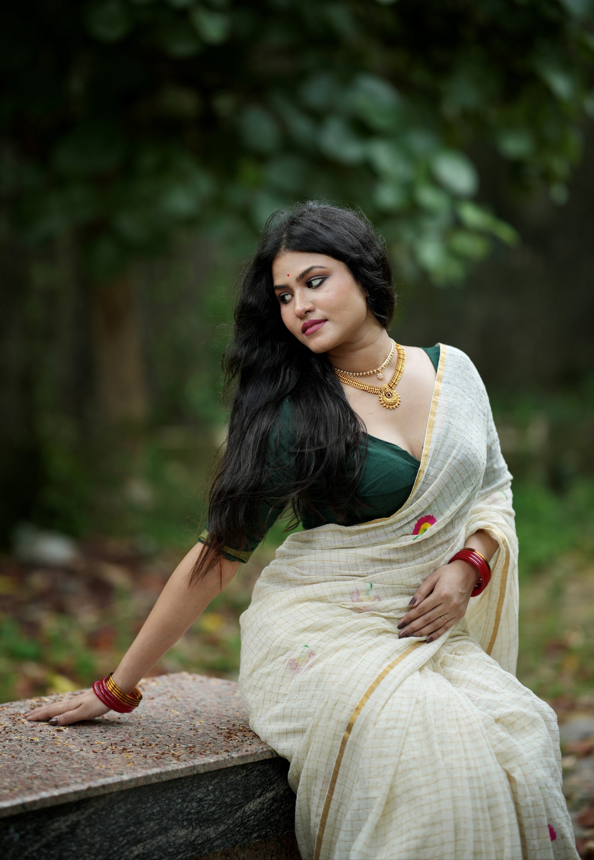 Noor | Off White Gold Mul Mul Cotton Saree with Flower Motif