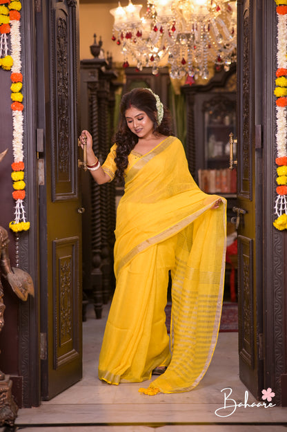 Woodland Whispers | Golden Yellow Jayshree Linen Saree with Silver Zari Pallu
