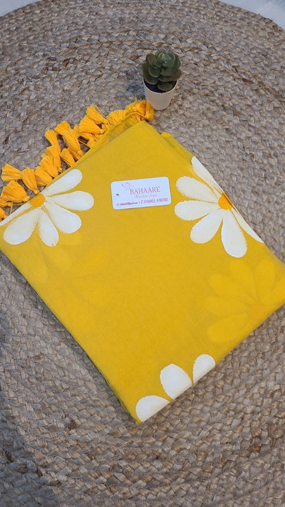 Daisy Dreams | Yellow Mul Mul Cotton Saree