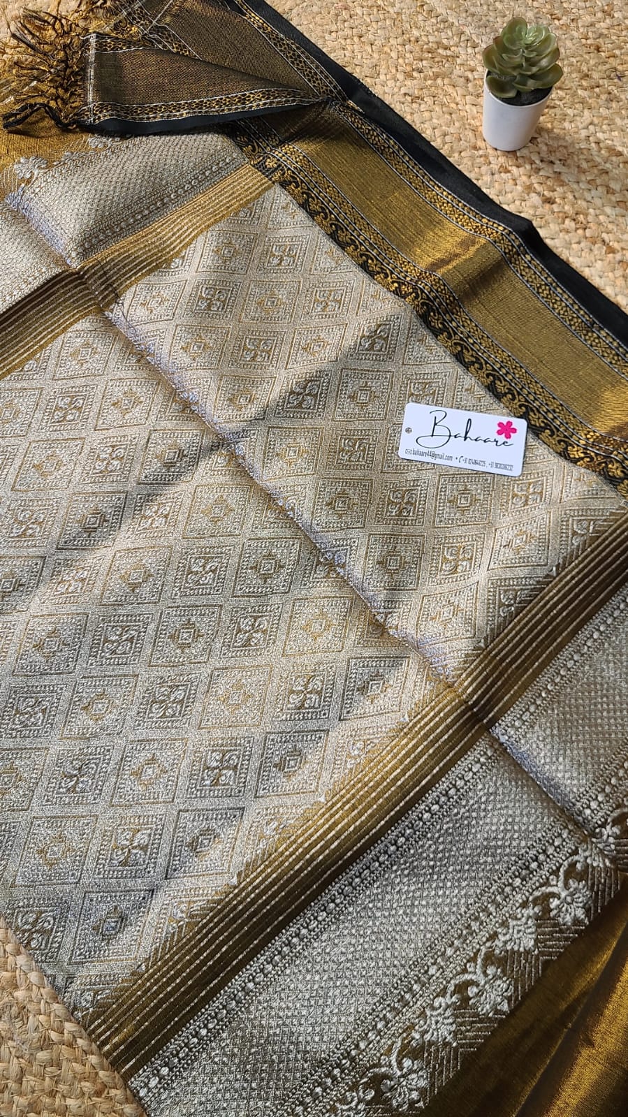 Afreen | Gold and Silver Kanjivaram Tissue Silk Saree