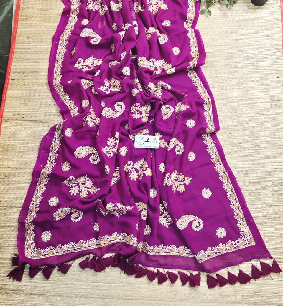 Mohini | Magenta Bloom Mul Mul Cotton Saree with Chikankari Embroidery