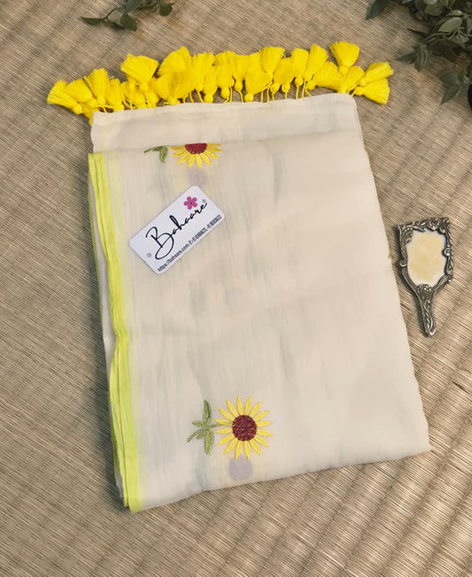 Mohini | Curdy White Mul Mul Cotton Saree with Flower Motif