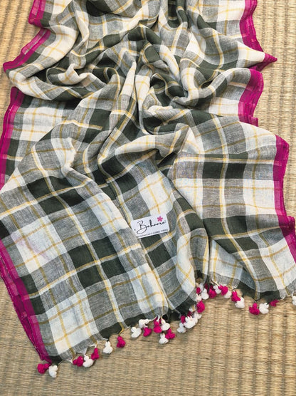 Woodland Whispers | Minimalist Check Jayshree Linen Saree