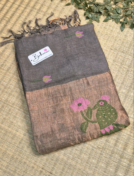 Woodland Whispers | Ash Grey Jayshree Linen Saree with Paithani Motif